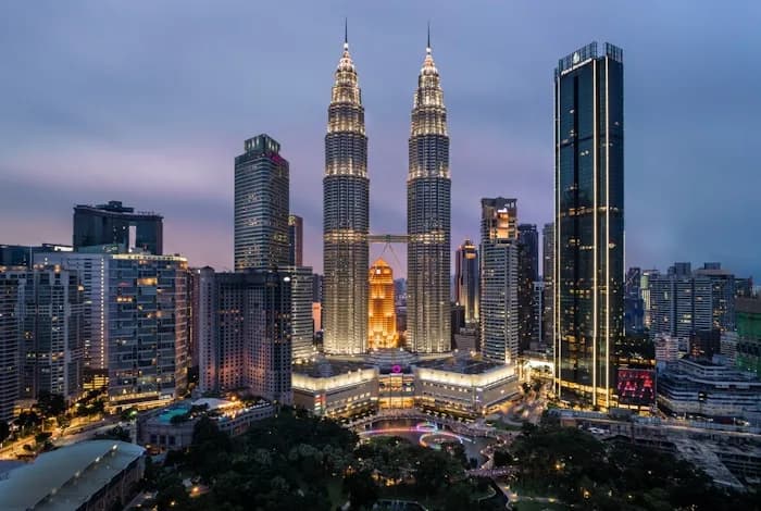 Romantic Holiday & Honeymoon